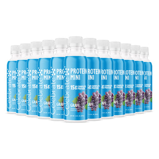Více lahviček Celebrate Protein Mini v příchuti hroznů na bílém pozadí